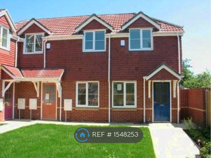 2 Bedroom End Of Terrace House To Rent In Avon Gardens, Bournemouth, BH8