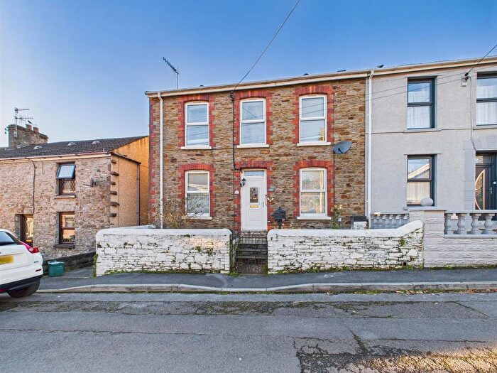 2 Bedroom Semi-detached House For Sale In Dandorlan Road, Burry Port, SA16