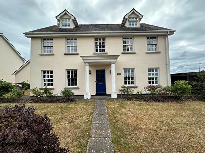 6 Bedroom Detached House To Rent In Hill Farm Close, The Kymin, NP25