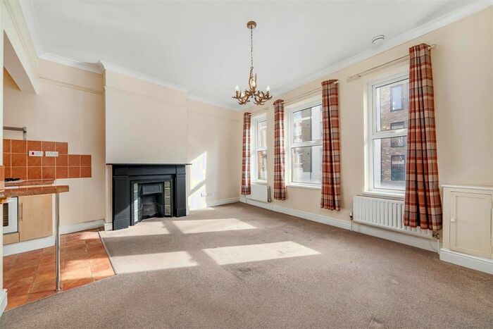 1 Bedroom Flat To Rent In Church Road, Crystal Palace, SE19