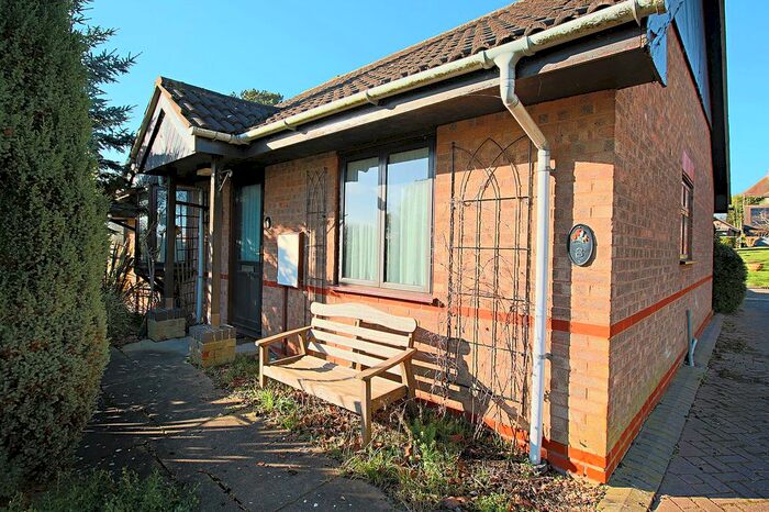 2 Bedroom Semi-Detached Bungalow For Sale In Spinney Drive, Botcheston, LE9