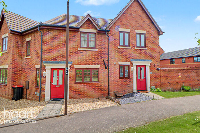 2 Bedroom End Of Terrace House For Sale In Miserden Crescent, Milton Keynes, MK4