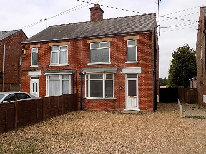 3 Bedroom Semi-Detached House To Rent In Sutton Road, Leverington, PE13
