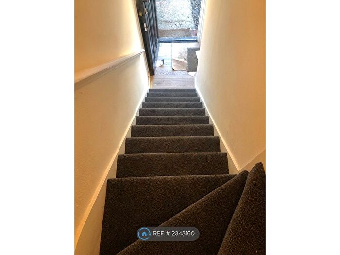 1 Bedroom Maisonette To Rent In Seaton Gardens, Ruislip, HA4