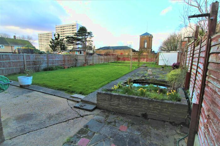 3 Bedroom Property To Rent In Meyer Green, Enfield, EN1