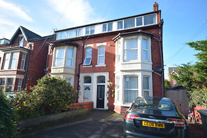 1 Bedroom Flat To Rent In Derbe Road, Lytham St. Annes, Lancashire, FY8