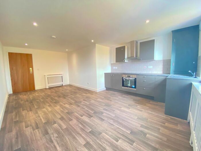 1 Bedroom Flat To Rent In Oakfield House, Preston New Road, Blackburn., BB2