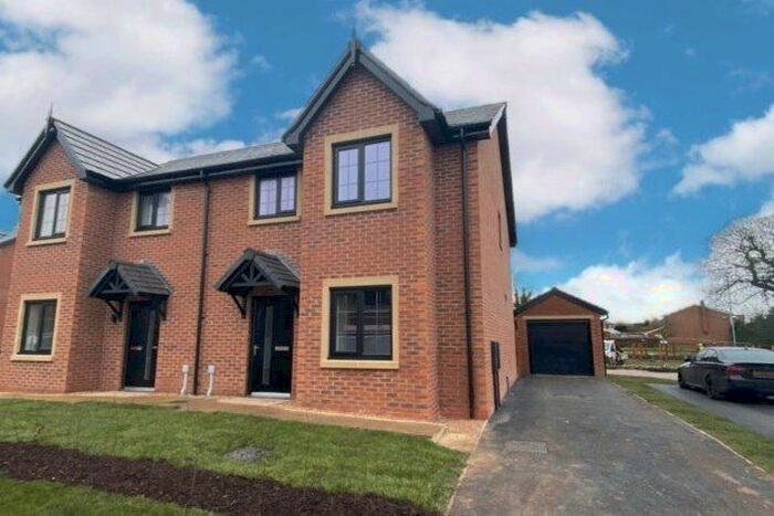 3 Bedroom Property To Rent In Elmwood Drive, Congleton CW12