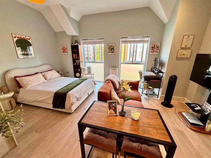 Studio For Sale In Wessex House, Park Street, Camberley, GU15