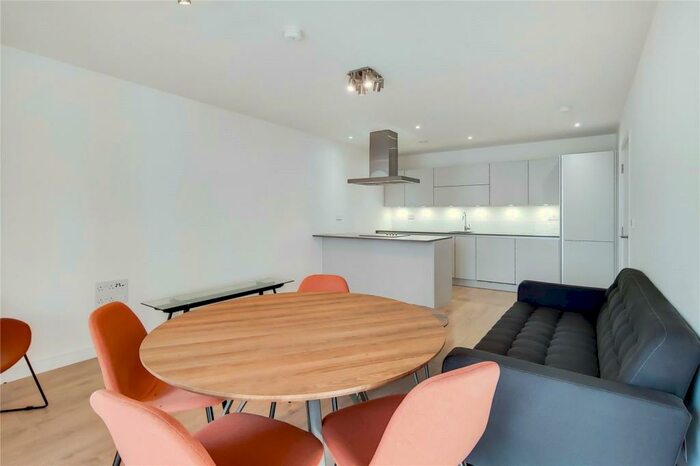 3 Bedroom Apartment To Rent In Forrester Way, London, E15