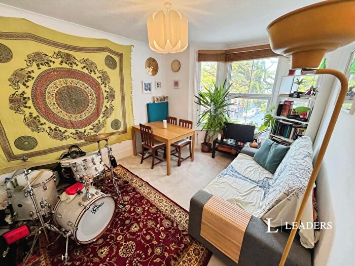 1 Bedroom Flat To Rent In Sackville Road, Hove, East Sussex, BN3