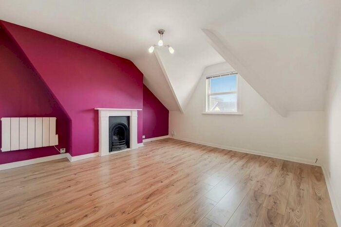 1 Bedroom Flat To Rent In Waldegrave Road, Crystal Palace, London, SE19
