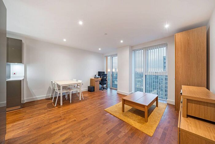 2 Bedroom Flat To Rent In Duncombe House, Woolwich Riverside, London, SE18