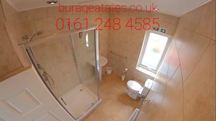 4 Bedroom Semi-detached House To Rent In Montgomery Road, Manchester, M13