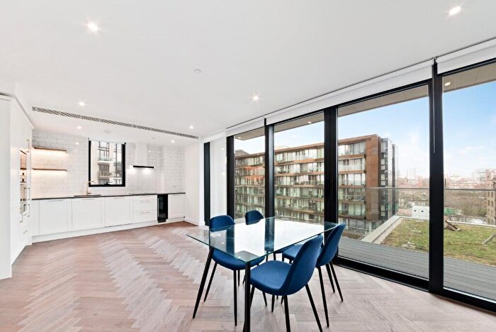 2 Bedroom Apartment To Rent In Gauging Square, London, E1W