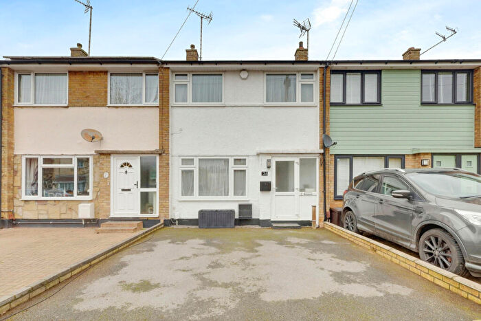 3 Bedroom Terraced House For Sale In Stansfield Road, Benfleet, SS7