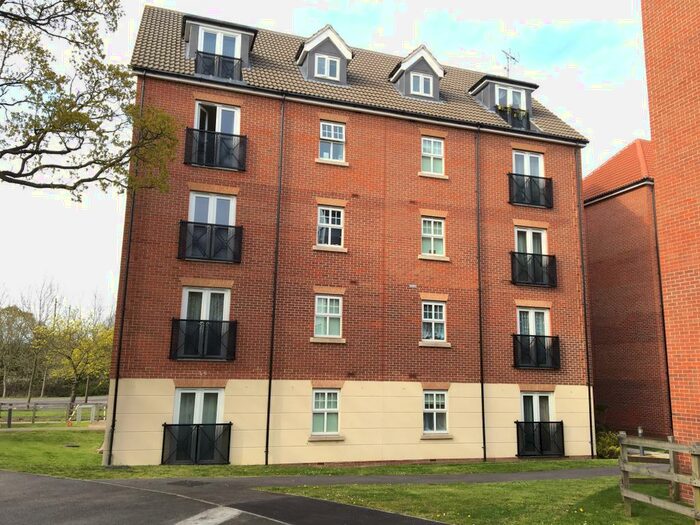 2 Bedroom Apartment To Rent In Kingswood, Basildon, SS16