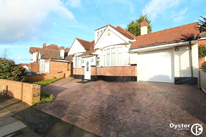 4 Bedroom Detached House To Rent In Glenfield Crescent, Ruislip, HA4