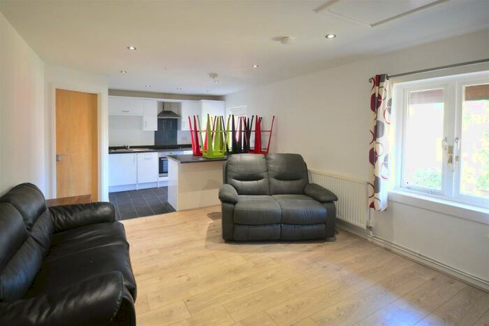 5 Bedroom Flat To Rent In Flat, The Forum, Tiverton Way, Cambridge, CB1