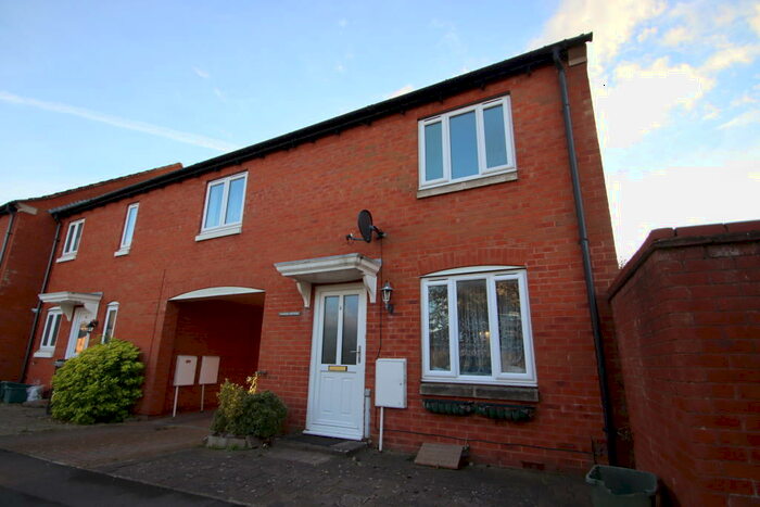 2 Bedroom End Of Terrace House To Rent In Weston-super-mare, BS22