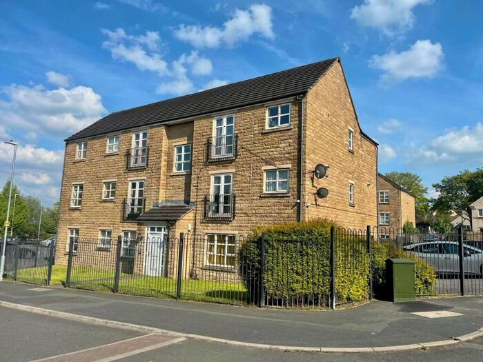 2 Bedroom Apartment To Rent In Marlington Drive, HD2