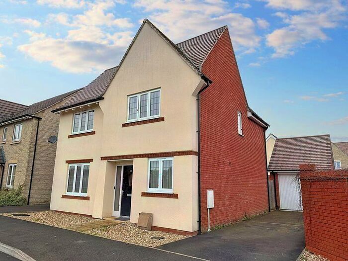 4 Bedroom Detached House For Sale In Armstrong Road, Stoke Orchard, GL52