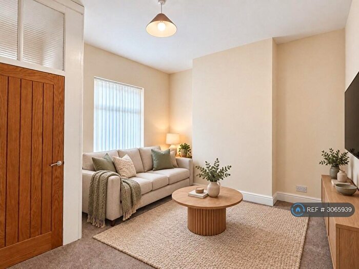 2 Bedroom Terraced House To Rent In Hope Street, Dukinfield, SK16