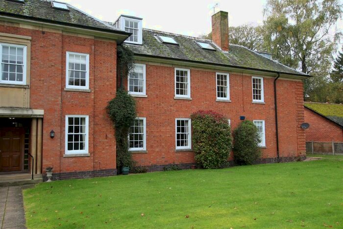 2 Bedroom Apartment To Rent In St Peters Court, Market Bosworth, CV13