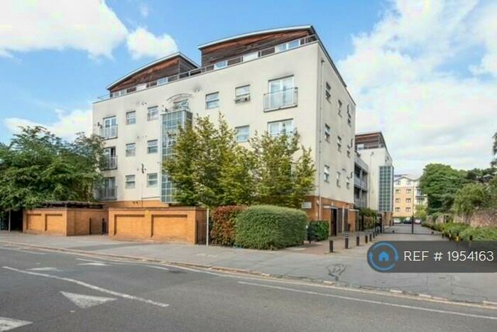 1 Bedroom Flat To Rent In Solar Court, Croydon, CR0
