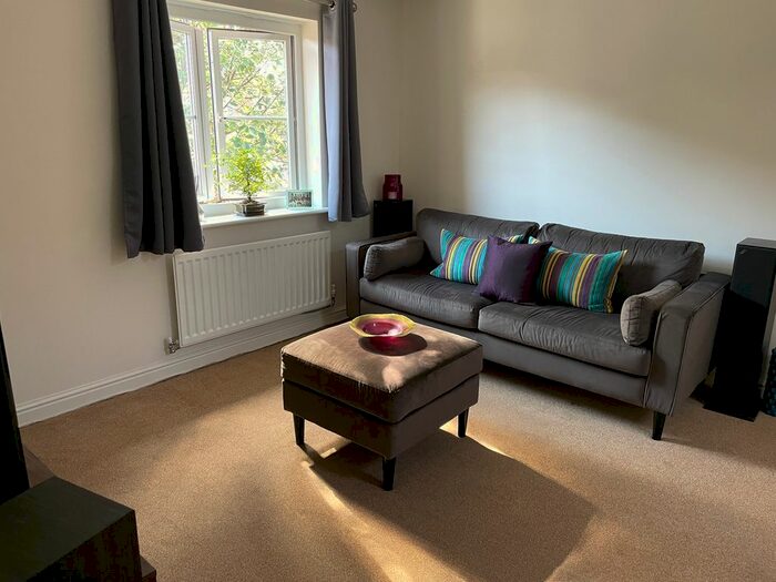 2 Bedroom Flat To Rent In Eden Walk, Bingham, Nottingham, NG13