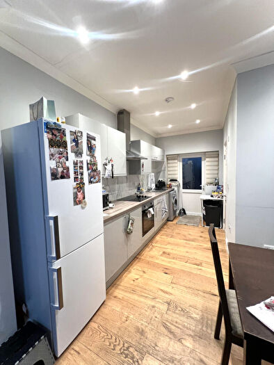Studio To Rent In Osborne Road, EN3
