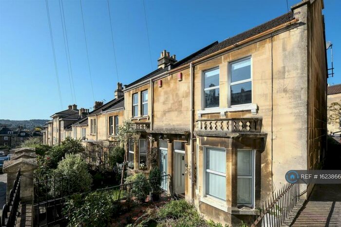 3 Bedroom End Of Terrace House To Rent In Portland Terrace, Bath, BA1
