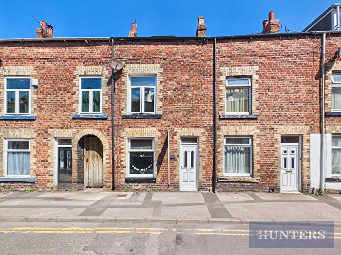 4 Bedroom Terraced House For Sale In Nelson Street, Scarborough, YO12