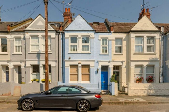 2 Bedroom Maisonette To Rent In Rowallan Road, Munster Village, London, SW6