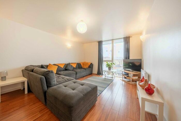 1 Bedroom Flat To Rent In Chadwell Lane, London, N8