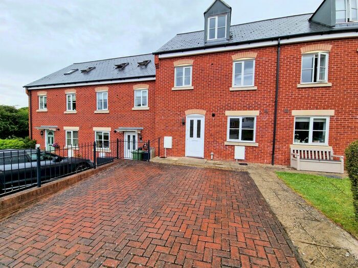 3 Bedroom Terraced House To Rent In Hoopers Yard, Ebley, Stroud, GL5