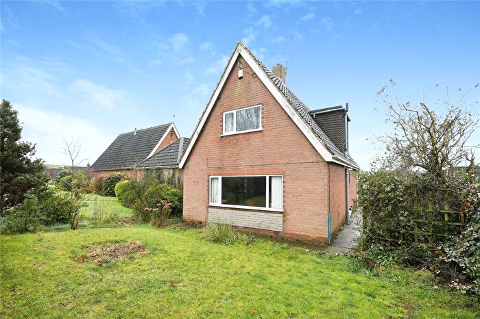 3 Bedroom Bungalow For Sale In Greenacres, Kirkby-in-Ashfield, Nottingham, Nottinghamshire, NG17