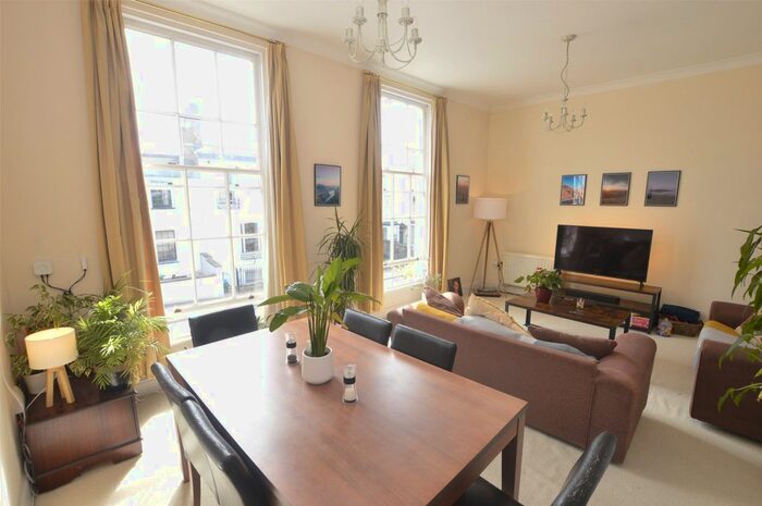 2 Bedroom Flat To Rent In Berkeley Street, Cheltenham, GL52