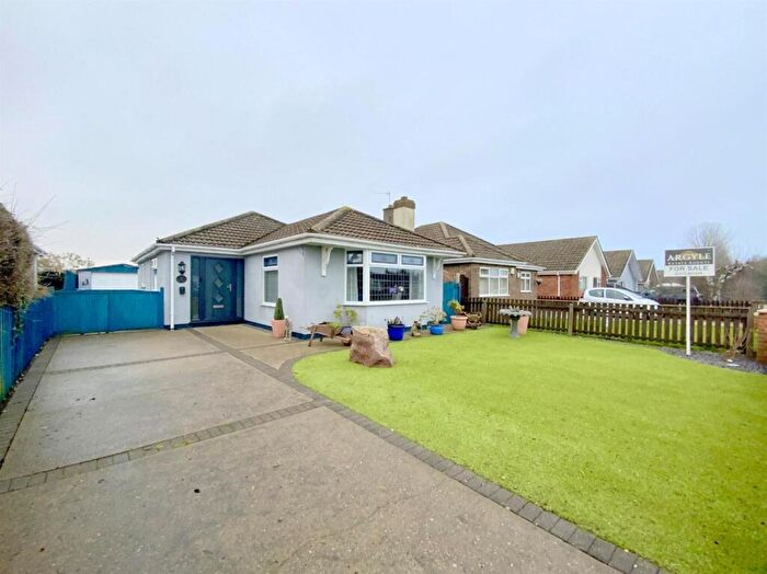 3 Bedroom Detached Bungalow For Sale In Bedford Road, Cleethorpes, DN35