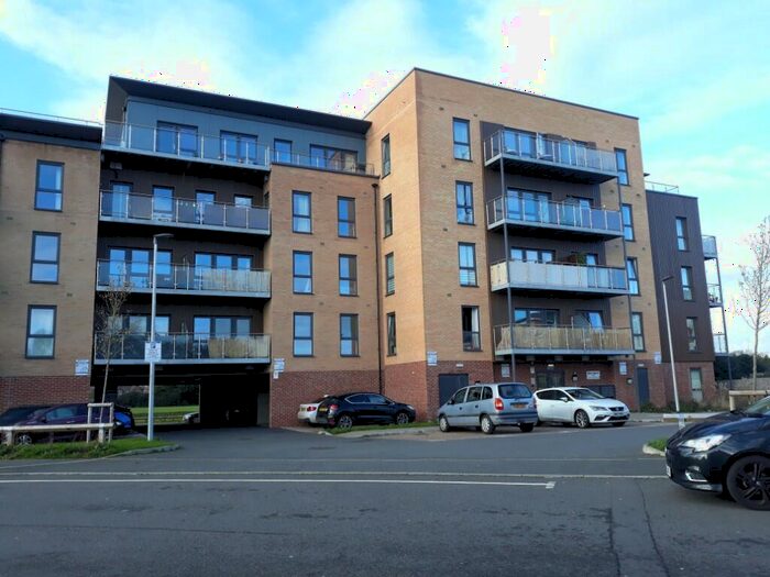 1 Bedroom Flat To Rent In Hanover Way, Windsor, Berkshire, SL4