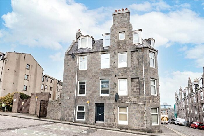 1 Bedroom Flat To Rent In Farmers Hall, Aberdeen, AB25