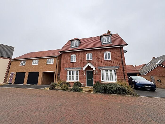 4 Bedroom Detached House To Rent In Croxden Gardens, Great Denham, MK40