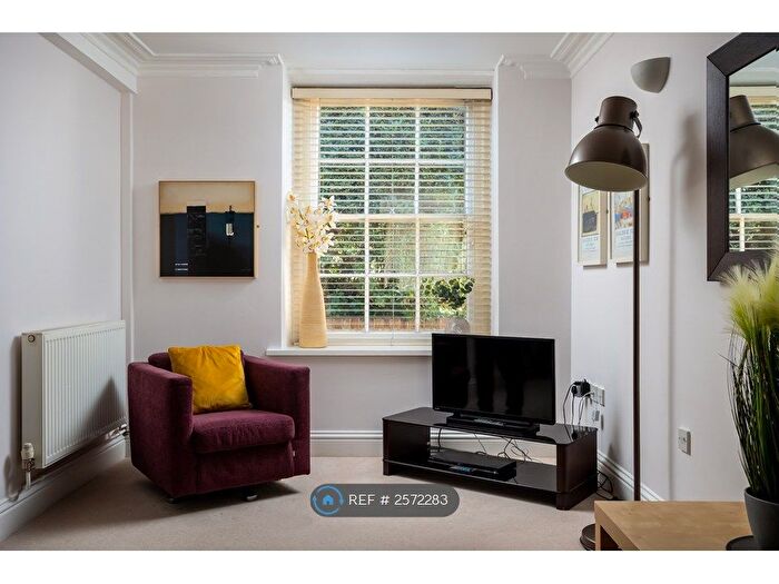 1 Bedroom Flat To Rent In Douglas House, Cheltenham, GL50