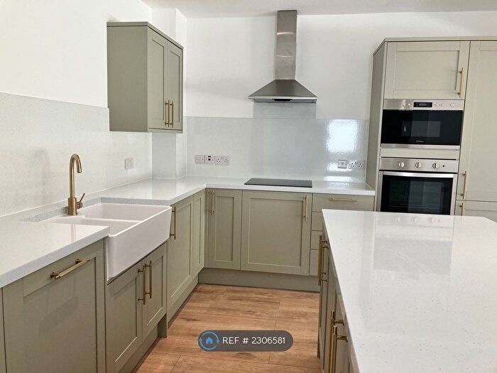 4 Bedroom Semi-Detached House To Rent In Hilda Vale Road, Orpington, BR6