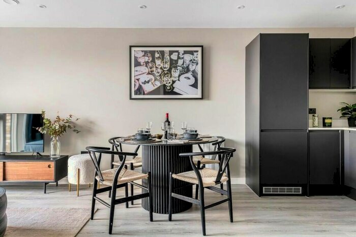 1 Bedroom Apartment To Rent In Edgware Road, London, NW2