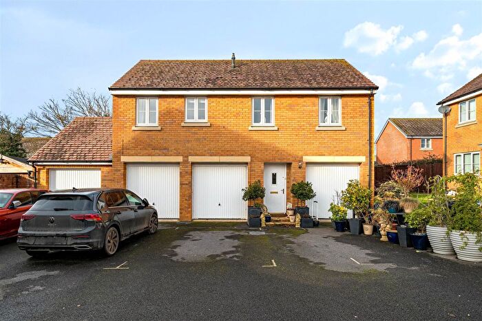 2 Bedroom Detached House For Sale In Anson Avenue, Calne, SN11