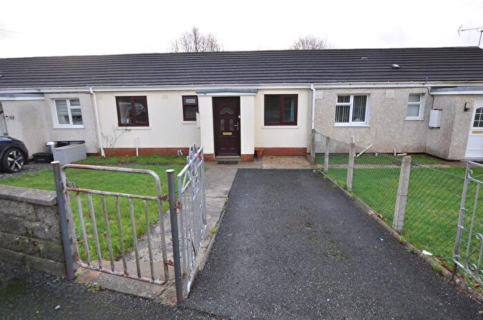 2 Bedroom Semi Detached Bungalow For Sale In Lon Las, St. Clears, Carmarthen, SA33