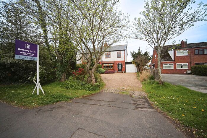 4 Bedroom Semi-Detached House For Sale In Miles Lane, Shevington, WN6