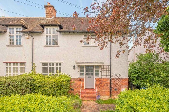 4 Bedroom Terraced House To Rent In Oakwood Road, Hampstead Garden Suburb, London, NW11