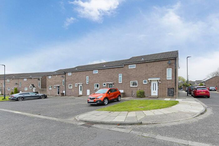 3 Bedroom Terraced House For Sale In Garth Twenty, Killingworth, NE12